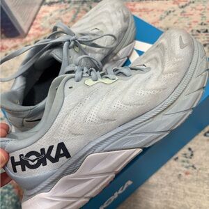 Hoka women’s  arahi, size 6.5 wide